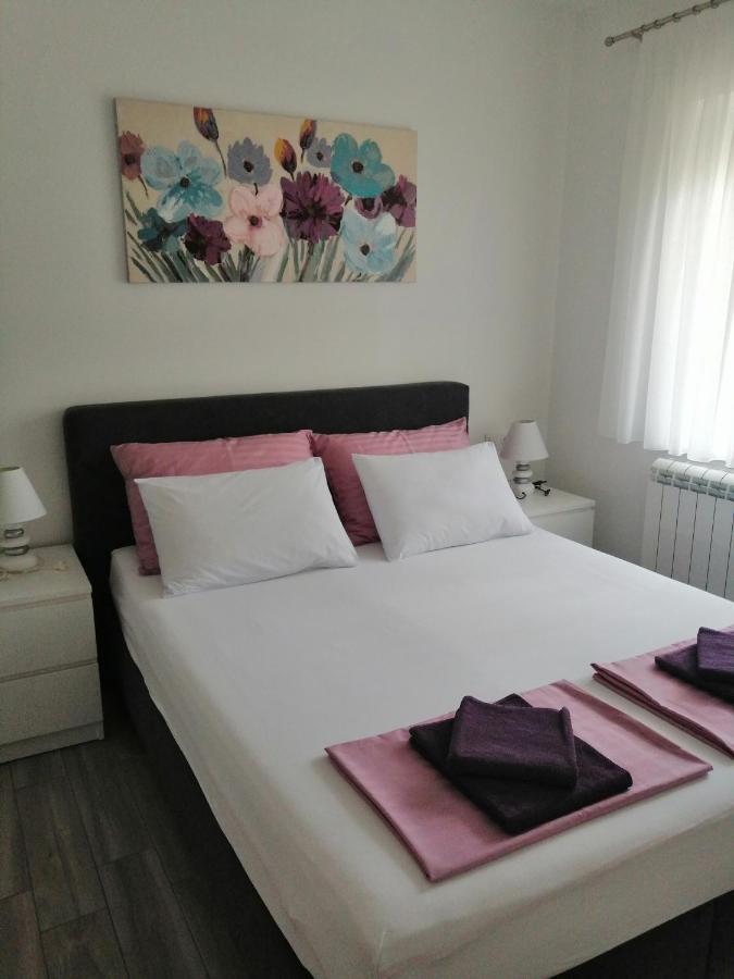 סווטי יוראי Apartments M&B מראה חיצוני תמונה