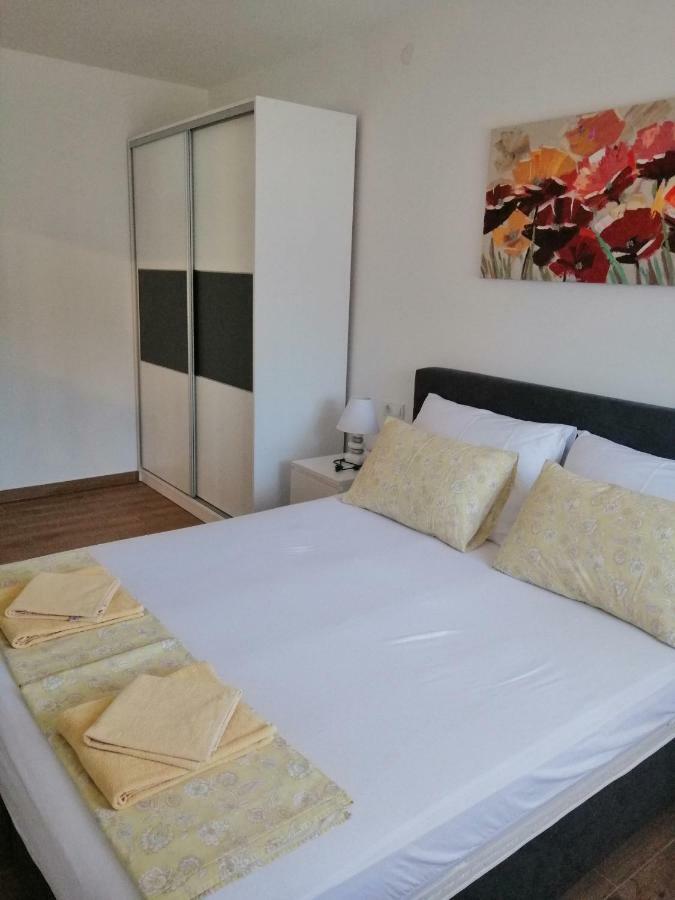 סווטי יוראי Apartments M&B מראה חיצוני תמונה